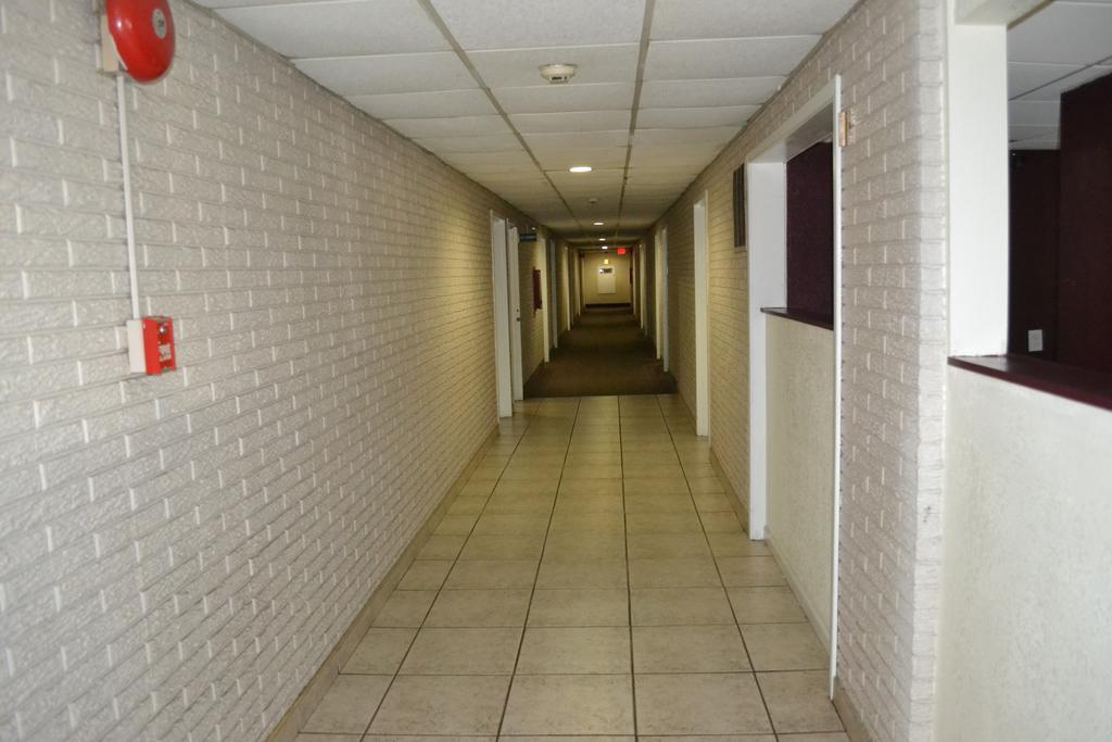 Town Inn & Suites South Plainfield-Piscataway Exterior photo