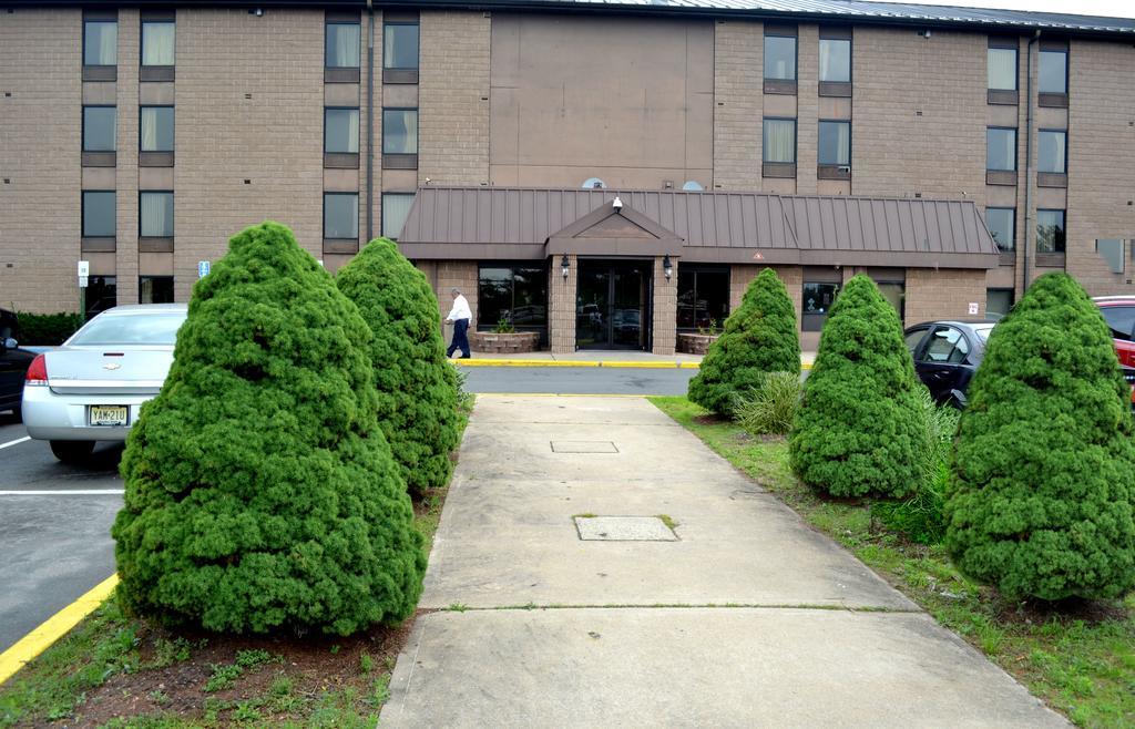 Town Inn & Suites South Plainfield-Piscataway Exterior photo