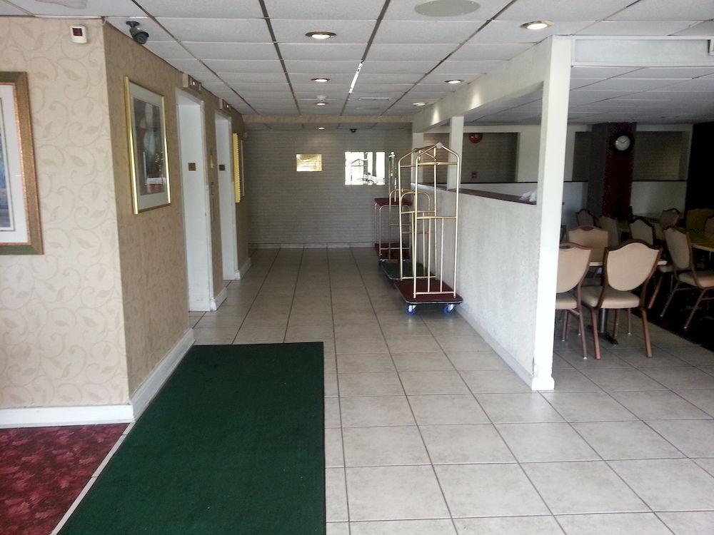 Town Inn & Suites South Plainfield-Piscataway Exterior photo